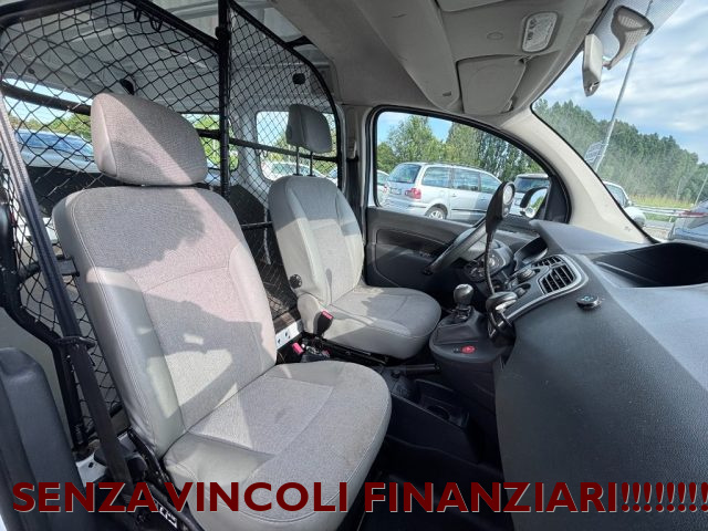 RENAULT Kangoo usata, con Servosterzo