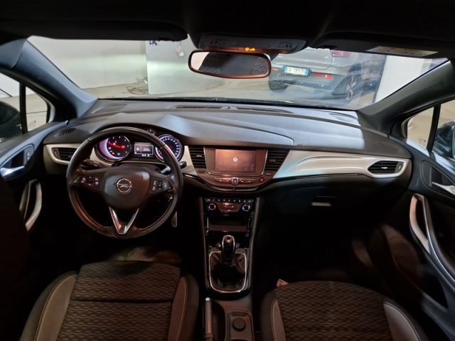 OPEL Astra usata, con ESP