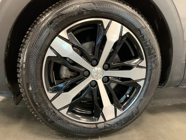 PEUGEOT 3008 usata, con Fari LED