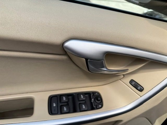VOLVO XC60 usata, con Controllo trazione