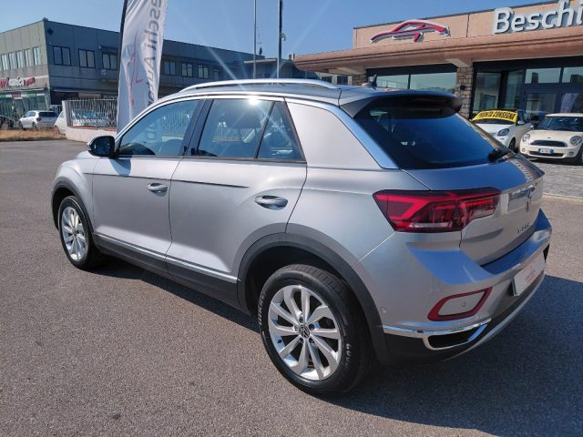 VOLKSWAGEN T-Roc usata, con USB