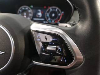 JAGUAR E-Pace usata, con Fari LED