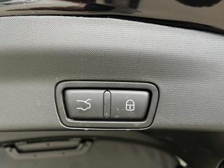 ALFA ROMEO Stelvio usata, con Autoradio digitale