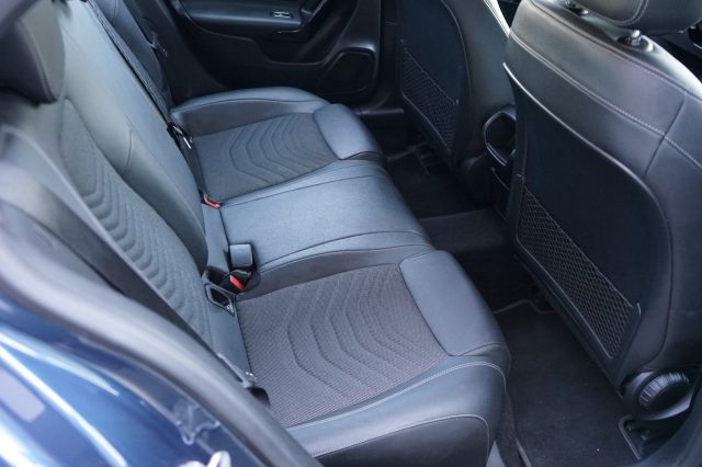 MERCEDES-BENZ A 180 usata, con Specchietti laterali elettrici