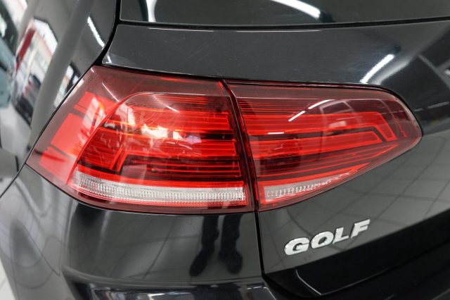 VOLKSWAGEN Golf usata, con Specchietti laterali elettrici
