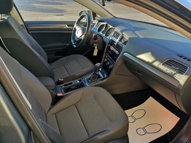 VOLKSWAGEN Golf usata, con Touch screen