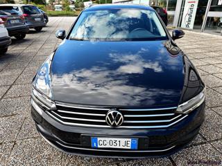 VOLKSWAGEN Passat Variant usata, con Alzacristalli elettrici