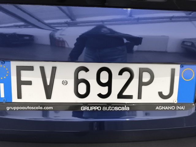 PEUGEOT 3008 usata, con Volante multifunzione