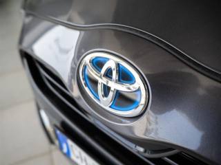 TOYOTA Yaris usata 11
