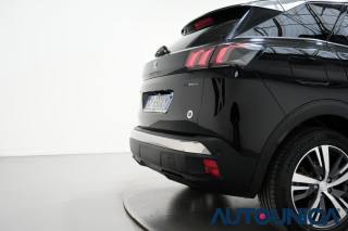 PEUGEOT 3008 usata, con Sistema di avviso di distanza