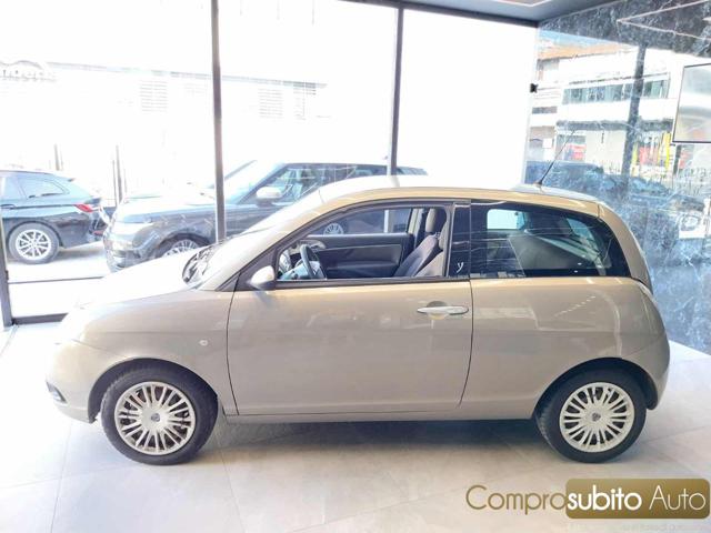 LANCIA Ypsilon usata, con Autoradio