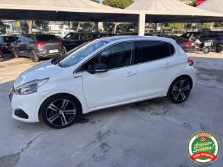 PEUGEOT 208 usata, con Alzacristalli elettrici