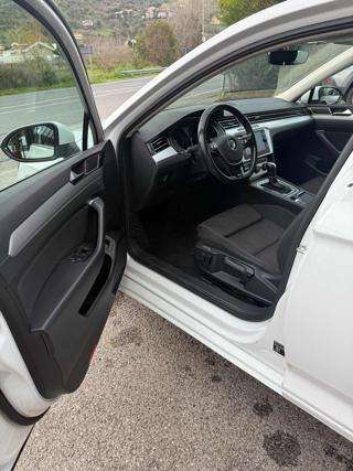 VOLKSWAGEN Passat Variant usata 27