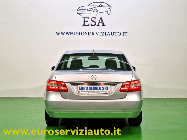 MERCEDES-BENZ E 220 usata, con Climatizzatore