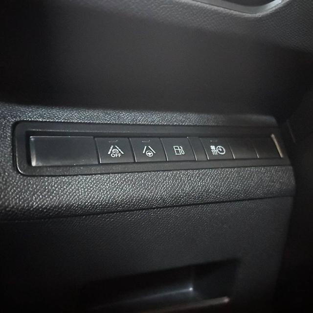 PEUGEOT 3008 usata, con Fari LED