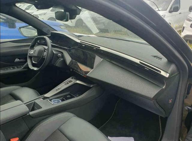 PEUGEOT 308 usata, con Autoradio