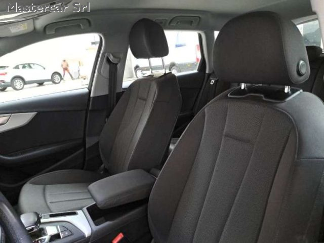AUDI A4 usata, con Autoradio
