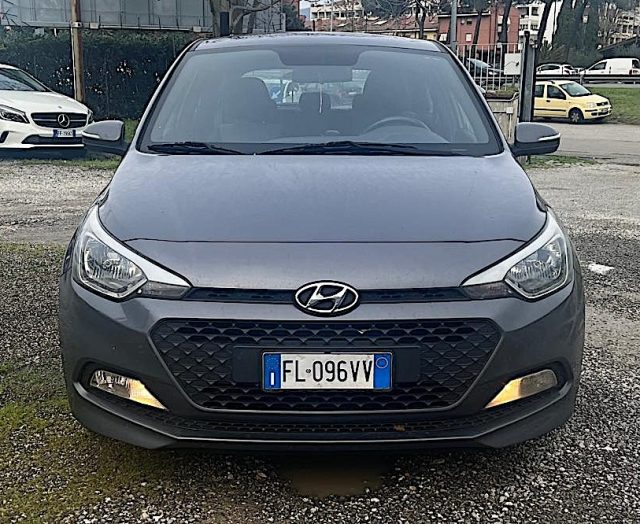 HYUNDAI i20 usata, con ABS
