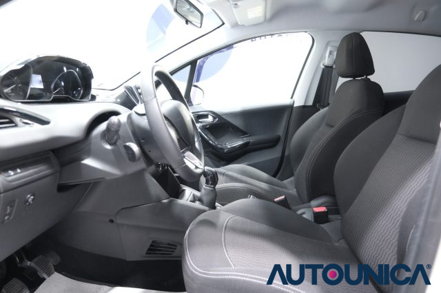 PEUGEOT 208 usata, con Volante multifunzione
