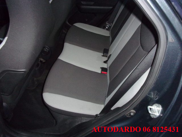 TOYOTA Aygo usata, con Airbag testa