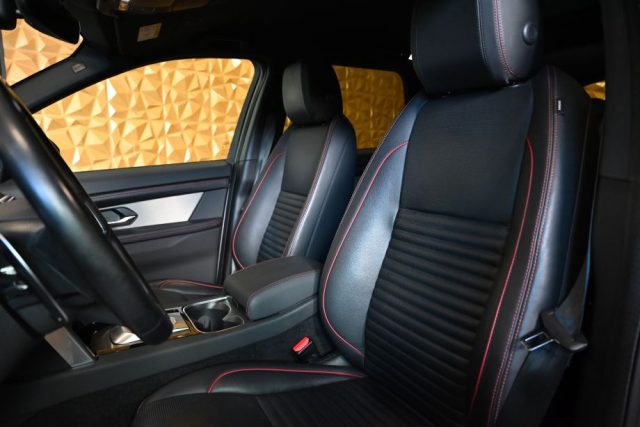 LAND ROVER Discovery Sport usata 24