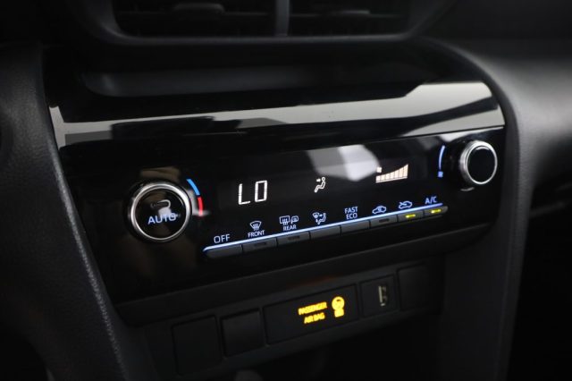TOYOTA Yaris Cross usata 11