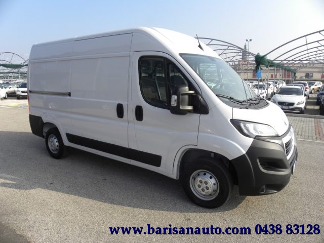 PEUGEOT Boxer usata, con Airbag