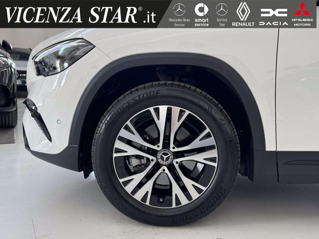 MERCEDES-BENZ GLA 200 usata, con Alzacristalli elettrici
