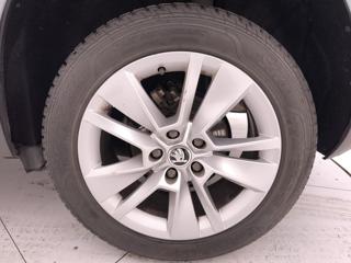 SKODA Karoq usata, con Autoradio digitale