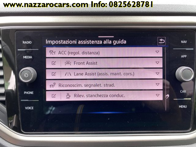 VOLKSWAGEN T-Roc usata, con Controllo automatico clima