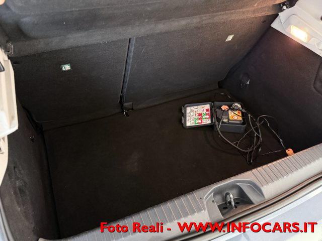 RENAULT Clio usata, con Controllo elettronico della corsia