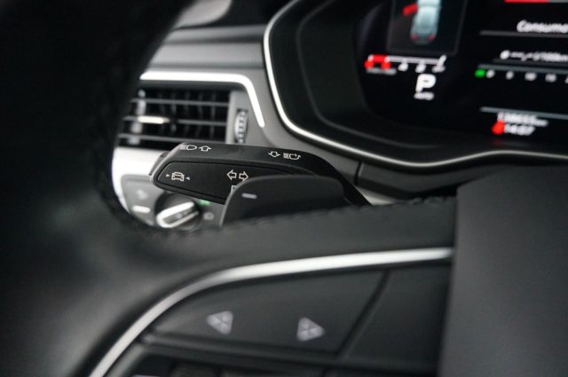 AUDI A4 usata, con Leve al volante
