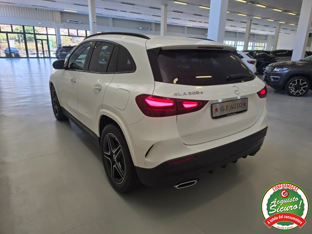 MERCEDES-BENZ GLA 200 usata, con Autoradio
