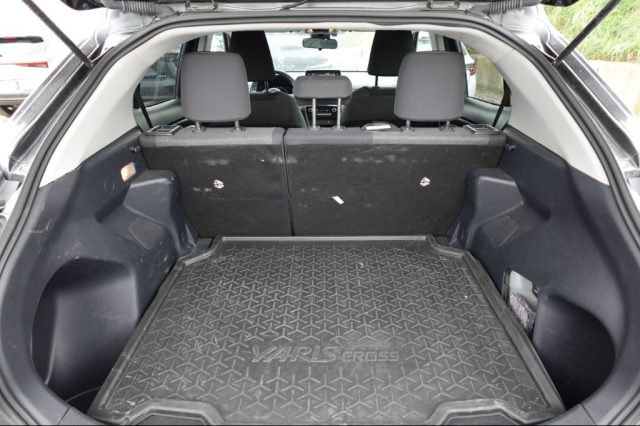 TOYOTA Yaris Cross usata, con Servosterzo