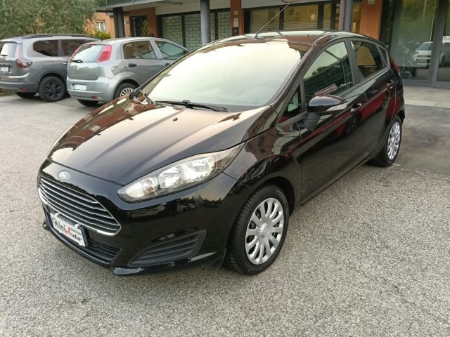 FORD Fiesta usata, con ABS