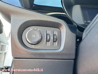 OPEL Corsa usata, con Autoradio digitale