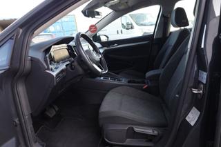 VOLKSWAGEN Golf usata, con Autoradio