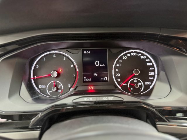 VOLKSWAGEN Polo usata, con USB