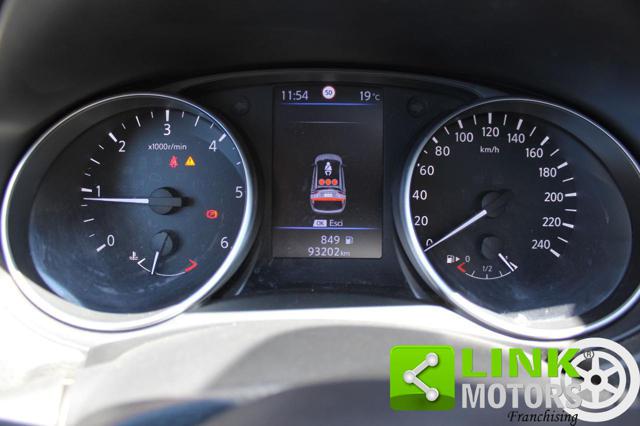 NISSAN Qashqai usata, con Sensori di parcheggio posteriori