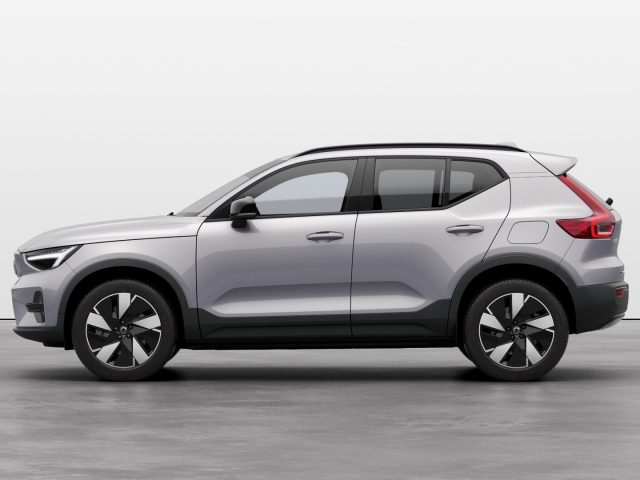 VOLVO EX40 usata, con Airbag laterali