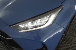 TOYOTA Yaris usata 8