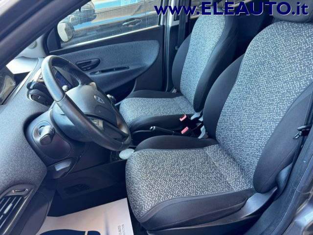 LANCIA Ypsilon usata, con ESP