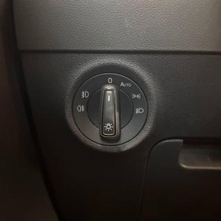 SKODA Karoq usata, con Bracciolo
