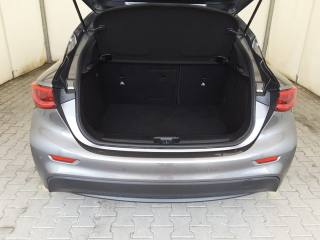 INFINITI Q30 usata, con Lettore CD