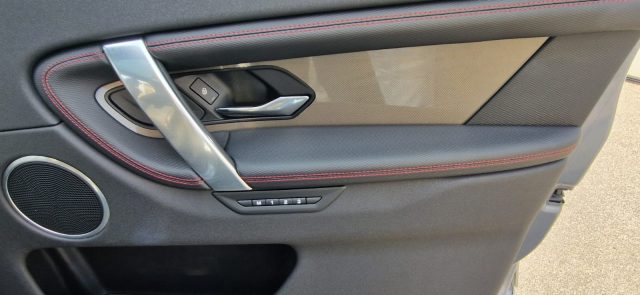 LAND ROVER Discovery Sport usata, con Park Distance Control