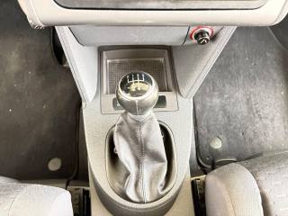 VOLKSWAGEN Touran usata, con Isofix