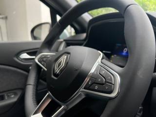RENAULT Captur usata, con USB