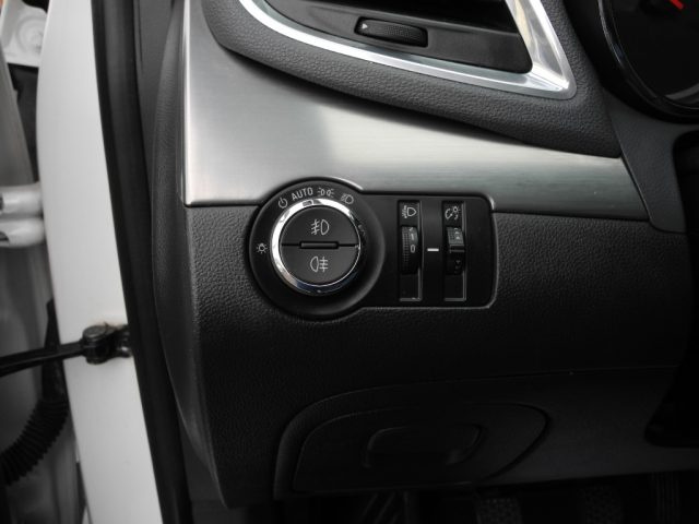 OPEL Mokka usata, con Sensori di parcheggio anteriori