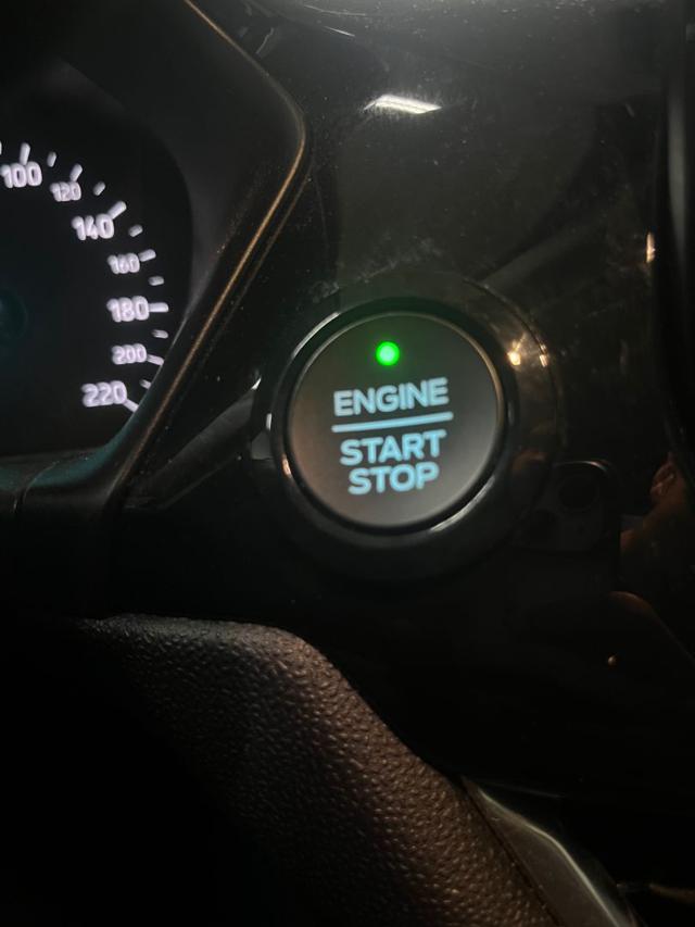 FORD Fiesta usata, con Bluetooth