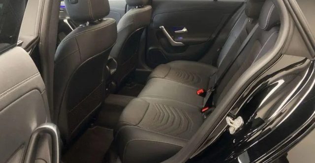 MERCEDES-BENZ CLA 180 usata, con Chiusura centralizzata